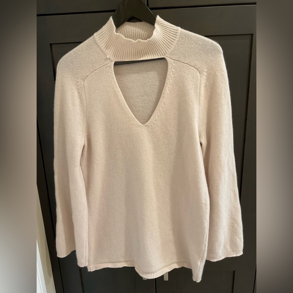 💛 💫 Halston Heritage Wool Cashmere Sweater Cream L Fits M 19” P2P Quiet Luxury